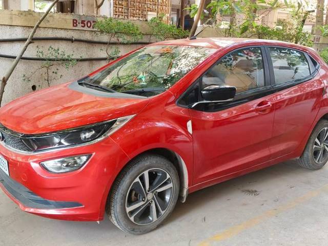 https://images10.gaadi.com/usedcar_image/4569578/original/processed_2da854c6-689b-4676-9adf-de4788511889.jpg?imwidth=6400