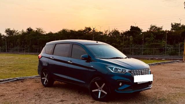 https://images10.gaadi.com/usedcar_image/4569579/original/processed_d6bb73da-fb48-4b39-9ce0-066e72d2db46.jpeg?imwidth=6400