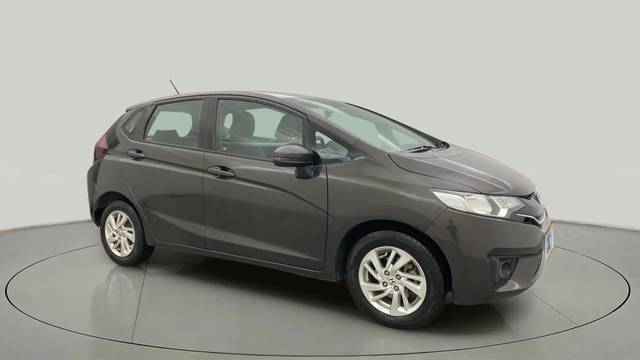https://images10.gaadi.com/usedcar_image/4569605/original/ab34bdf04072092c3d967d9158a0fa69.jpg?imwidth=6400
