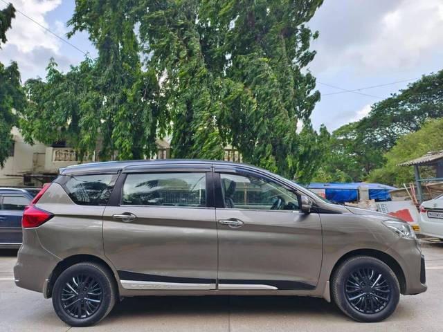 https://images10.gaadi.com/usedcar_image/4569613/original/processed_47d03356a800f83eb241ae9eb5deaa06.jpg?imwidth=6401
