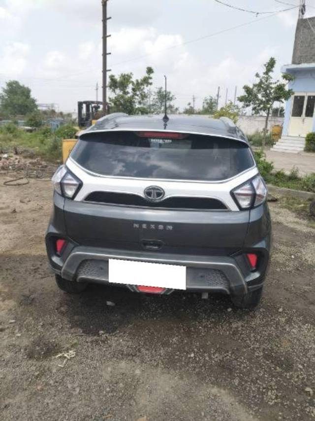 https://images10.gaadi.com/usedcar_image/4569614/original/processed_f58ea9f1-1c8f-4371-babd-1431d2c41e2d.jpg?imwidth=6402