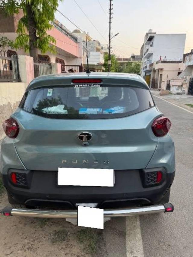 https://images10.gaadi.com/usedcar_image/4569623/original/processed_2830834b-56aa-431c-9e73-07e2bec3751e.jpeg?imwidth=6401