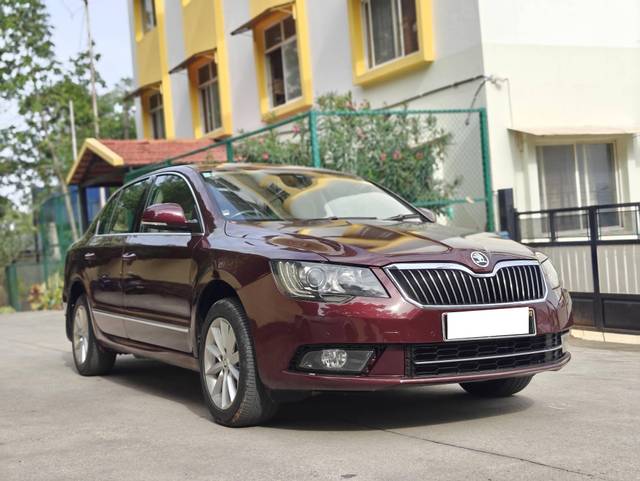 https://images10.gaadi.com/usedcar_image/4569624/original/processed_2bbbf3caf1f98ebefc68be61657ec7cc.jpg?imwidth=6400