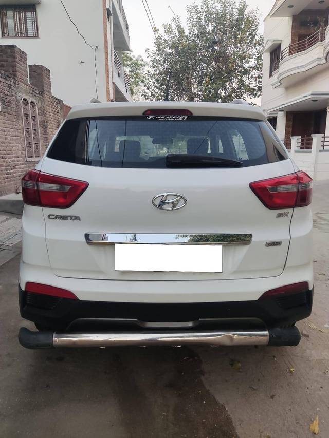 https://images10.gaadi.com/usedcar_image/4569650/original/processed_5c29e39794a3c7bbc8136bf243d2597b.jpg?imwidth=6402