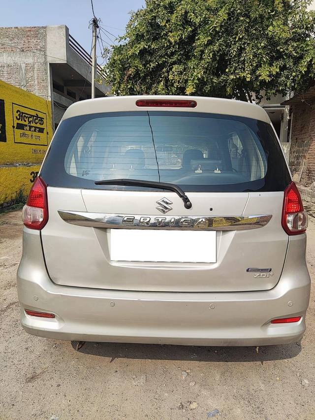 https://images10.gaadi.com/usedcar_image/4569652/original/processed_a3e86b4efe7e7e62a9f506f77d03cfdf.jpg?imwidth=6401