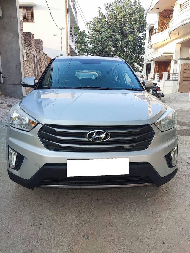 https://images10.gaadi.com/usedcar_image/4569654/original/processed_14a7cd6ada6ae81b7ecbac91515ee769.jpg?imwidth=6402