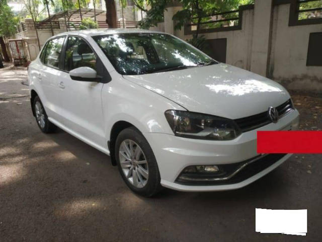 https://images10.gaadi.com/usedcar_image/4569659/original/9bb809e2ade068a95ee926c1dc9bf722.png?imwidth=6400