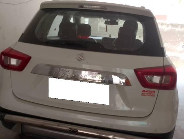 https://images10.gaadi.com/usedcar_image/4569668/original/processed_827f1eba-9a0b-48b0-8e42-ff7dce3014f4.jpg?imwidth=6401