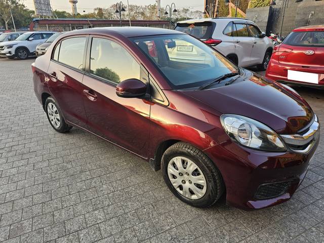 https://images10.gaadi.com/usedcar_image/4569669/original/processed_a6c523a35295dbc5dd9282f9b519c759.jpg?imwidth=6400