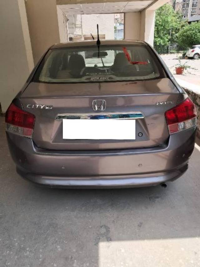 https://images10.gaadi.com/usedcar_image/4569677/original/processed_d2a0bb62-96cf-4bc2-a8fc-380c3c300566.jpg?imwidth=6402