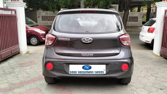 https://images10.gaadi.com/usedcar_image/4569680/original/processed_15ffc67f41b90b7560bf8a5d57432f2c.jpg?imwidth=6402
