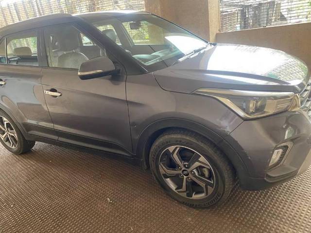 https://images10.gaadi.com/usedcar_image/4569704/original/processed_c465e93a-4e41-48df-a35d-d437f1a1d732.jpeg?imwidth=6400