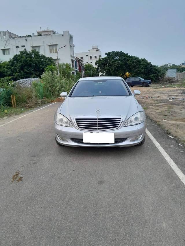 https://images10.gaadi.com/usedcar_image/4569705/original/processed_d1098c332f528510f7289fd92d9fd16a.jpg?imwidth=6400
