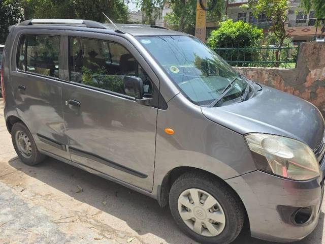 https://images10.gaadi.com/usedcar_image/4569710/original/processed_e3328e52-27f7-4fc9-be47-474315bb2bae.jpg?imwidth=6400
