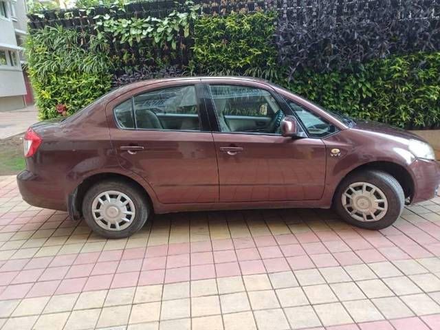 https://images10.gaadi.com/usedcar_image/4569731/original/processed_57ce0839-c587-4b8c-a9c4-c40bfe4775bf.jpeg?imwidth=6401