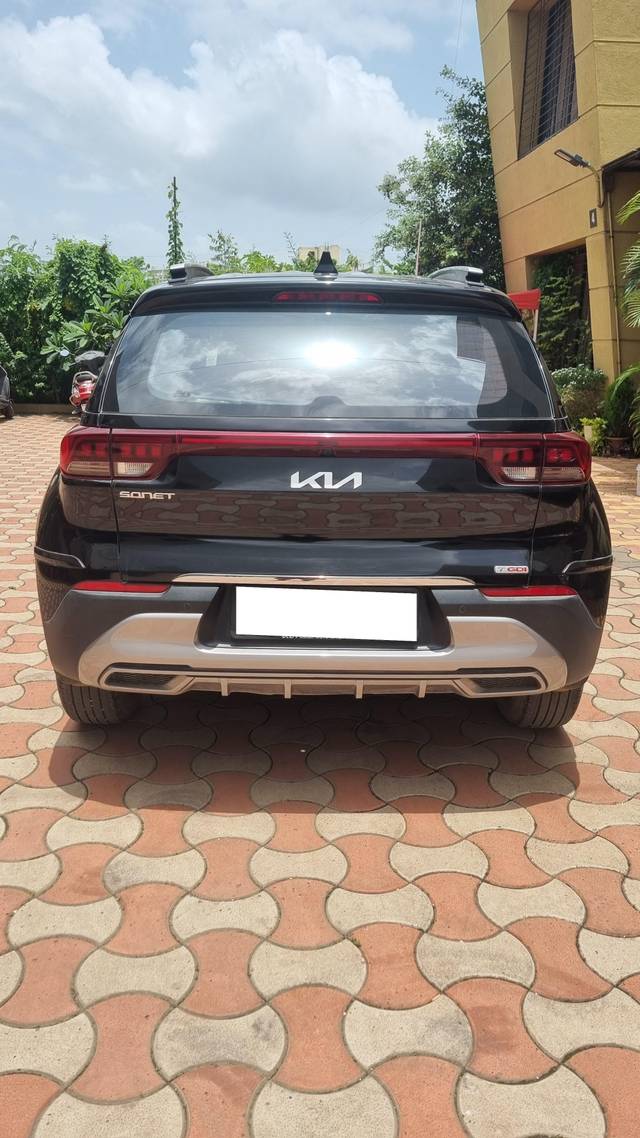 https://images10.gaadi.com/usedcar_image/4569739/original/processed_ad88ee118e9718eae5513adce1228133.jpg?imwidth=6402