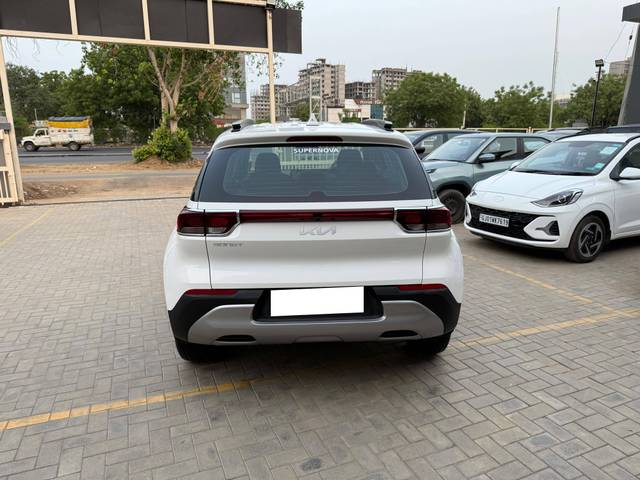 https://images10.gaadi.com/usedcar_image/4569753/original/processed_ce0362cfd9b7ae2c1447250a829604c4.jpg?imwidth=6401