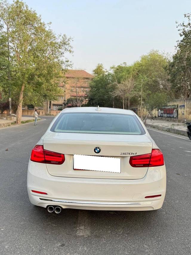 https://images10.gaadi.com/usedcar_image/4569765/original/processed_261920094919e3dc270a2f73aa52c533.jpg?imwidth=6402