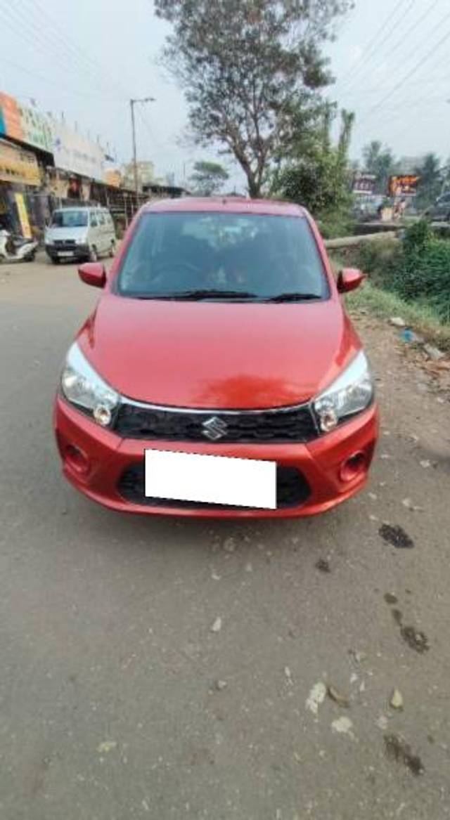 https://images10.gaadi.com/usedcar_image/4569774/original/processed_cc24fa98-36da-44ec-a415-55d56ce4e9d3.jpg?imwidth=6400