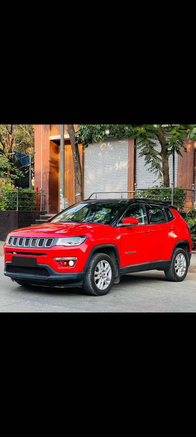 https://images10.gaadi.com/usedcar_image/4569782/original/dd19d666d2202b364f72caa9cd17f712.jpg?imwidth=6402