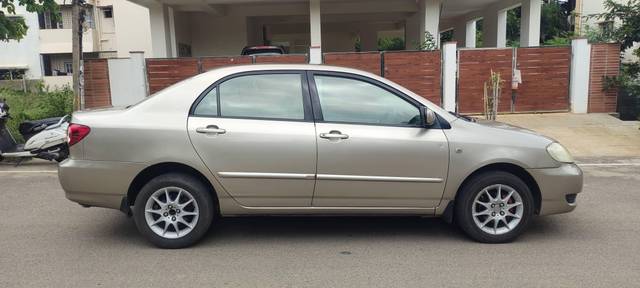 https://images10.gaadi.com/usedcar_image/4569792/original/processed_30058a30df0ba706da76938e7776c0a5.jpg?imwidth=6401
