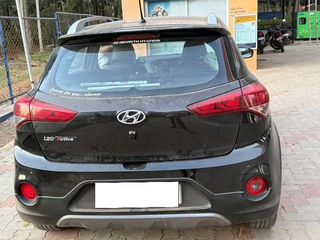 https://images10.gaadi.com/usedcar_image/4569793/original/processed_6787b811-442a-4fc2-b23f-8521640d1fef.jpg?imwidth=6401