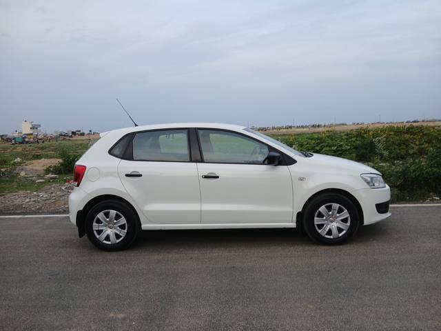https://images10.gaadi.com/usedcar_image/4569796/original/4c05c05a8e5cc4722117d36d7c81feea.jpg?imwidth=6401