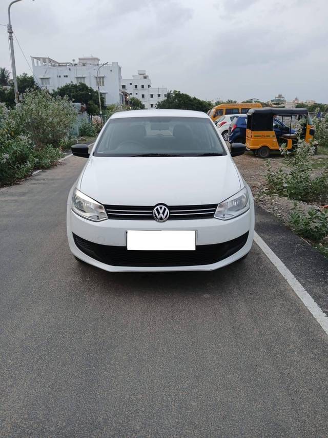 https://images10.gaadi.com/usedcar_image/4569796/original/processed_f1dc20e7334a467544924479f7bc4de5.jpg?imwidth=6400