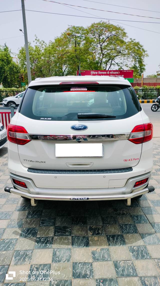 https://images10.gaadi.com/usedcar_image/4569800/original/processed_be65961dfab018deeb3c1c074a80f5df.jpg?imwidth=6401