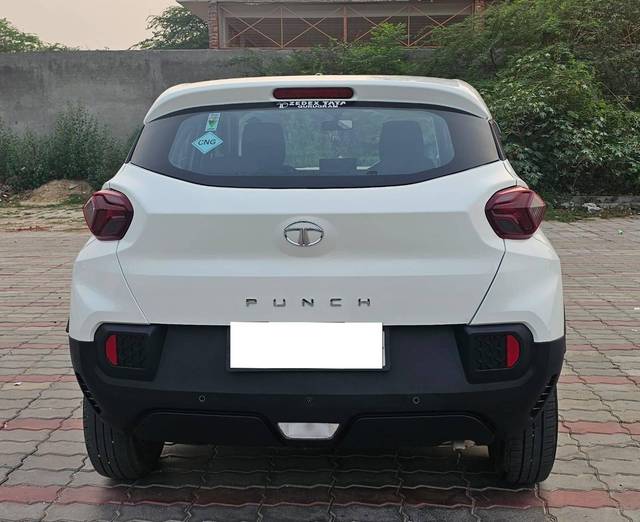 https://images10.gaadi.com/usedcar_image/4569803/original/processed_2ec732a765fe280c0268b82dd8fa12a9.jpg?imwidth=6402