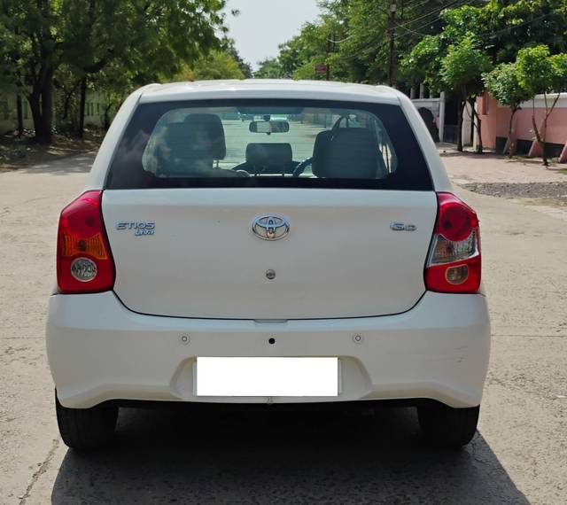 https://images10.gaadi.com/usedcar_image/4569815/original/processed_5d6b52a7ce4c6eb63c5a0b4c58b72c24.jpg?imwidth=6401