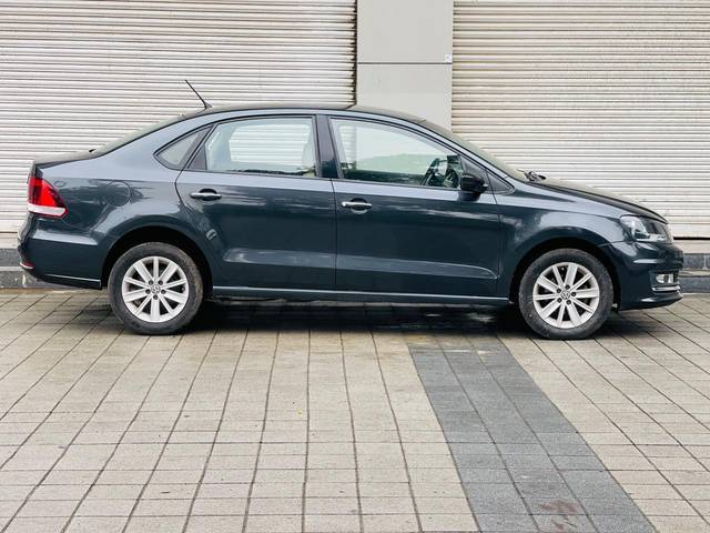 https://images10.gaadi.com/usedcar_image/4569822/original/cd6270df507ced6d315443c4b4c99694.jpg?imwidth=6401