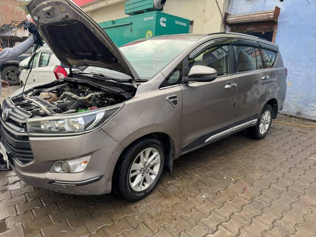 https://images10.gaadi.com/usedcar_image/4569830/original/processed_7004e40d2e2de7ede1e2ce9bd2efb6e5.jpg?imwidth=6400