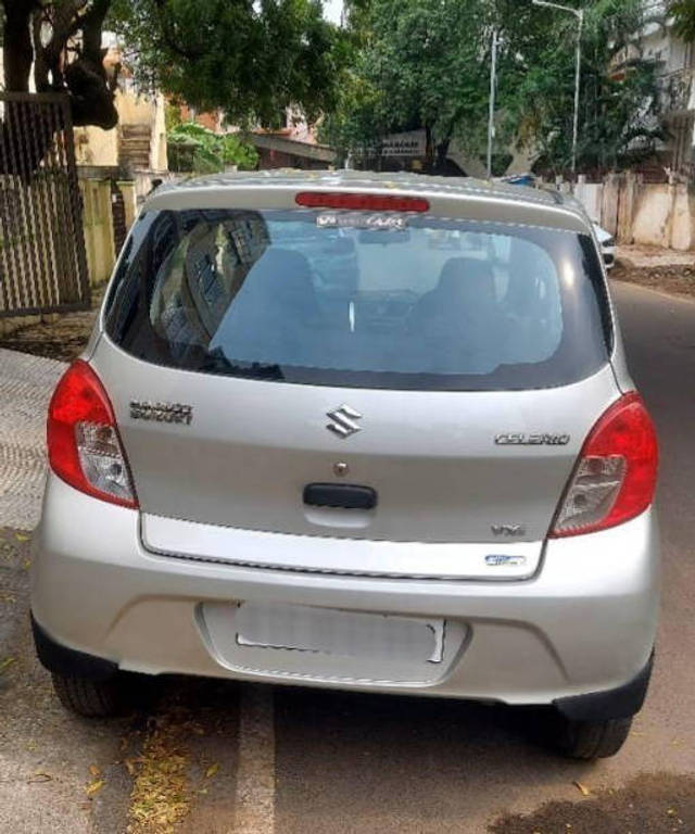 https://images10.gaadi.com/usedcar_image/4569833/original/processed_75fbf7134d90160e96c64a5a31e62219.png?imwidth=6402