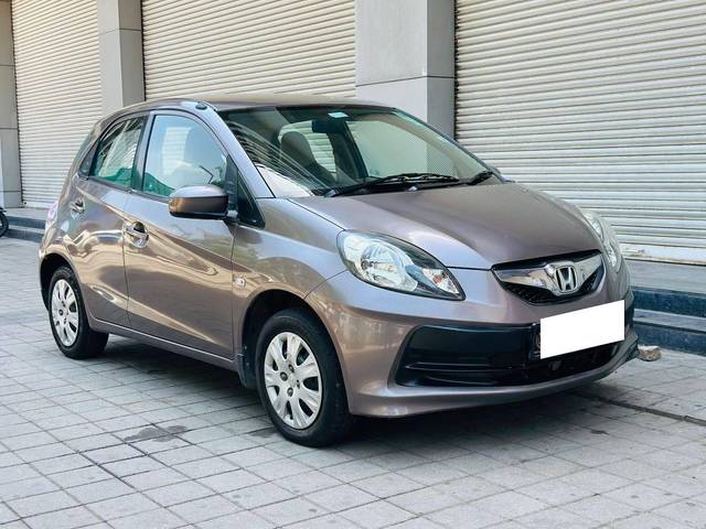 https://images10.gaadi.com/usedcar_image/4569836/original/processed_ecd241d2b6be4bbb932a5297adce6f4e.jpg?imwidth=6400