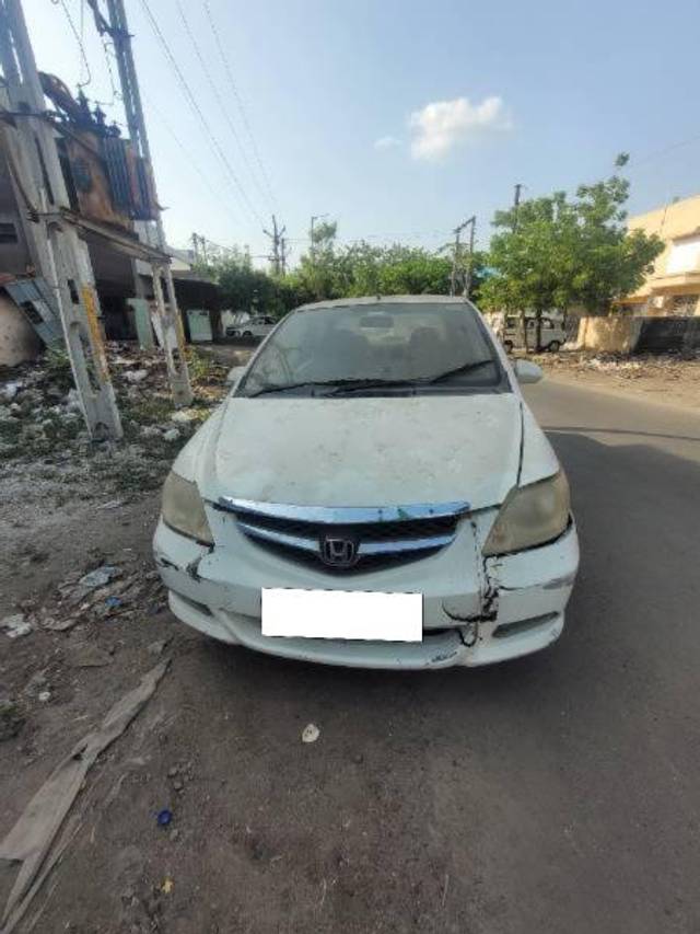 https://images10.gaadi.com/usedcar_image/4569845/original/processed_cd936d0c-ebd1-4f7b-8805-33f14c941a45.jpg?imwidth=6402