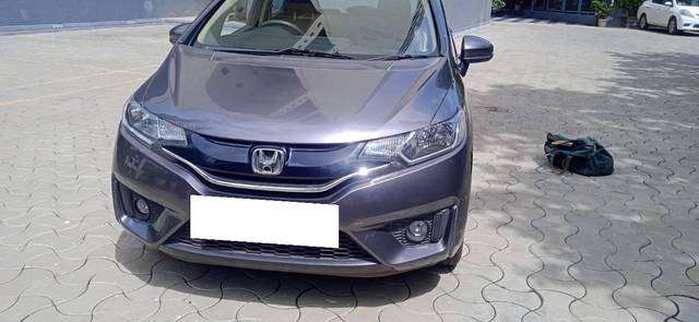 https://images10.gaadi.com/usedcar_image/4569851/original/processed_4c4d6ad1-20b2-42fd-8cfc-882e78dfe137.jpeg?imwidth=6400
