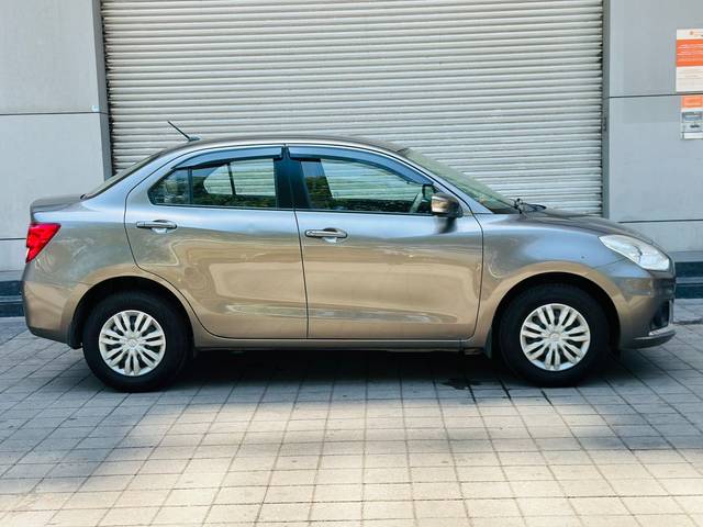 https://images10.gaadi.com/usedcar_image/4569868/original/5c1b879f25c568430ae11ca4f06ad060.jpg?imwidth=6401