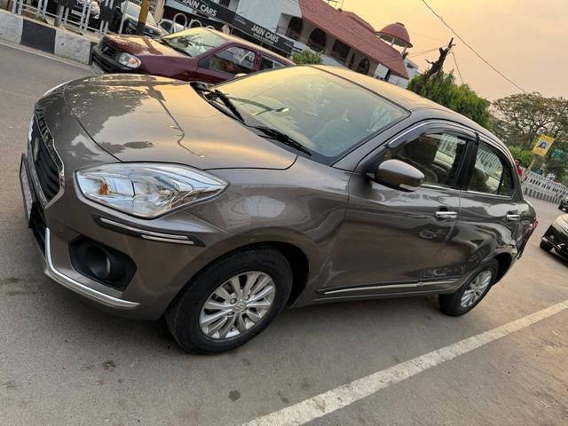 https://images10.gaadi.com/usedcar_image/4569875/original/processed_4c2fb0c8fd21bf96cdbf9e43c48a666c.jpg?imwidth=6400