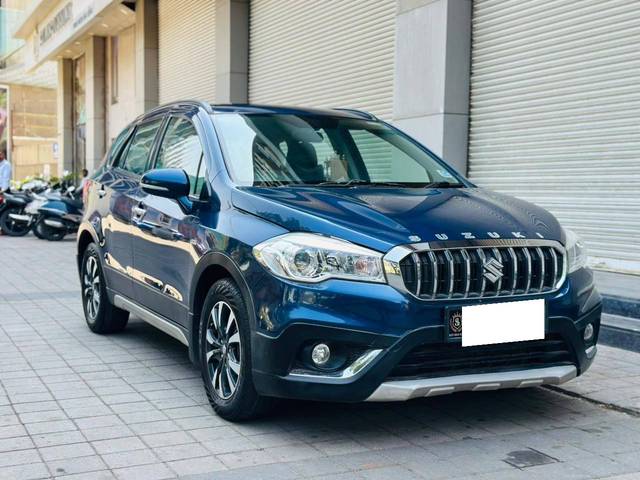 https://images10.gaadi.com/usedcar_image/4569876/original/processed_76c72f3dda9c6aece713b81e7807c861.jpg?imwidth=6400