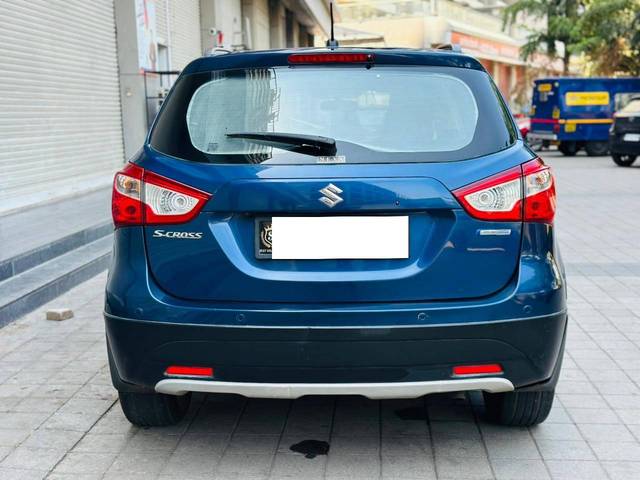 https://images10.gaadi.com/usedcar_image/4569876/original/processed_c8d1f3750c1ac2501502e0684a9aa610.jpg?imwidth=6402