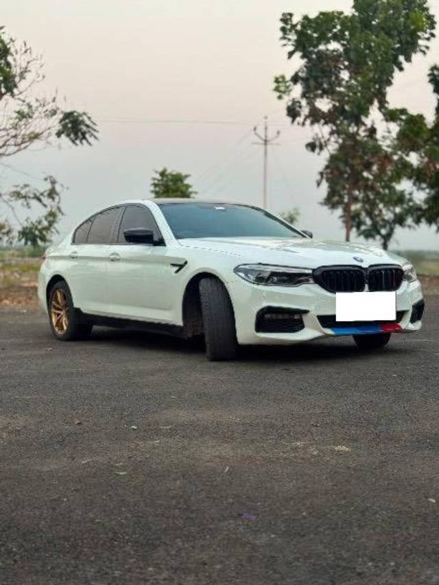 https://images10.gaadi.com/usedcar_image/4569904/original/processed_185d56c9-8a5d-4f47-9fa9-db09f294c2aa.jpeg?imwidth=6400