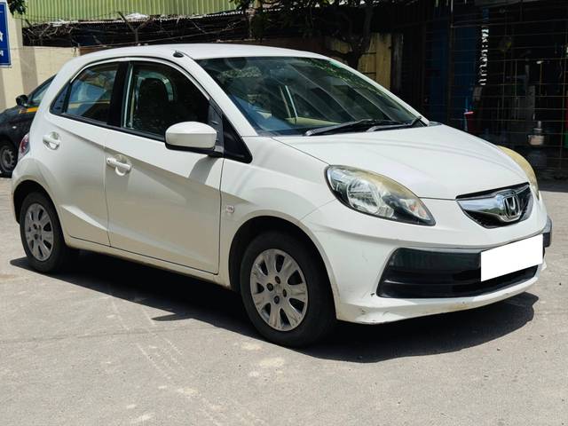 https://images10.gaadi.com/usedcar_image/4569908/original/processed_51faf9c9bc62b75e46745066ec00c3ce.jpg?imwidth=6400
