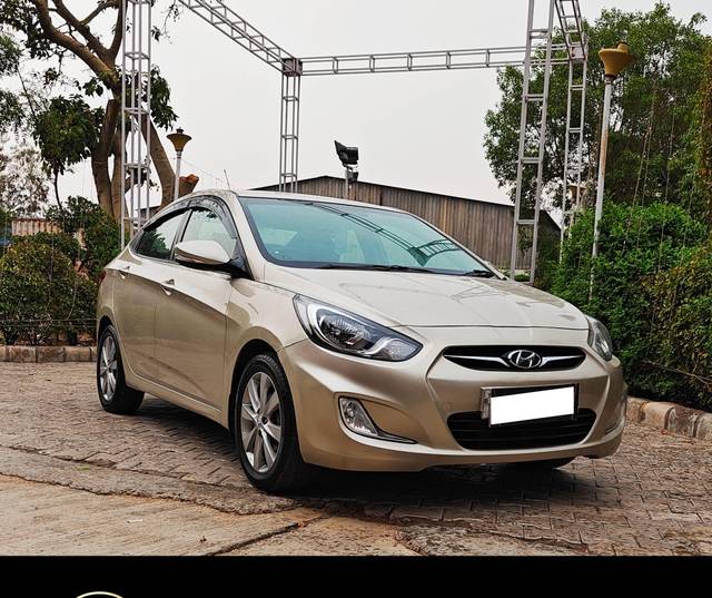 https://images10.gaadi.com/usedcar_image/4569909/original/processed_e25abda7bd476ba0001ce0f4a752cb4b.jpg?imwidth=6400