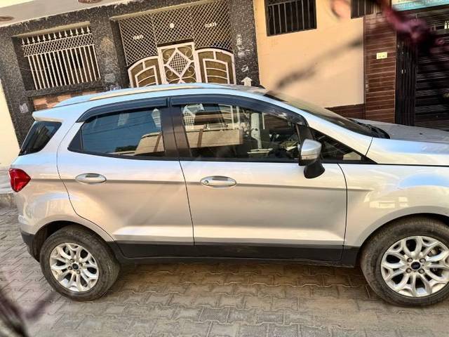 https://images10.gaadi.com/usedcar_image/4569910/original/processed_e86e33ce-3030-4f7f-bf1a-486058208215.jpeg?imwidth=6401