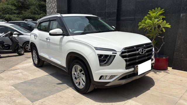 https://images10.gaadi.com/usedcar_image/4569921/original/processed_cffeacf9782b0f2bb6cd8e204700f74b.jpg?imwidth=6400