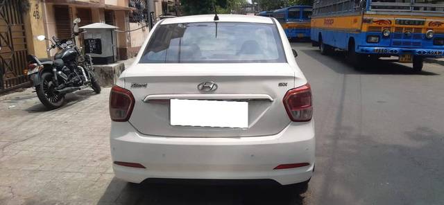 https://images10.gaadi.com/usedcar_image/4569931/original/processed_81991a225a8eb1c1817f36f5f0f3361b.jpg?imwidth=6401
