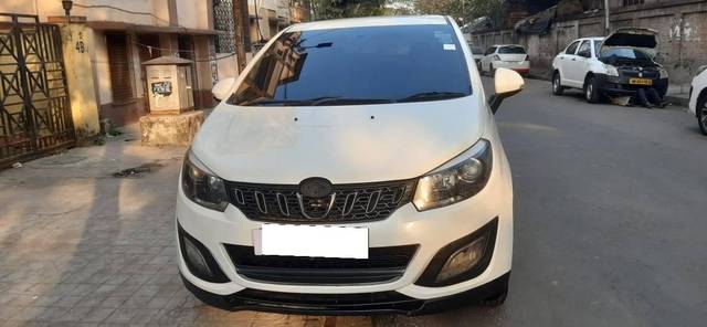 https://images10.gaadi.com/usedcar_image/4569944/original/processed_a84c5261d351756cdb30de8c75516c83.jpg?imwidth=6402