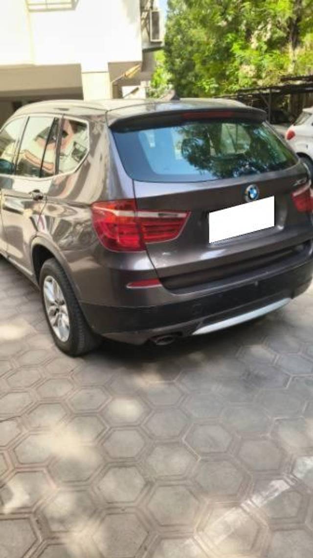 https://images10.gaadi.com/usedcar_image/4570009/original/processed_b613451a-31a6-4371-8467-c68c8520cb55.jpeg?imwidth=6401