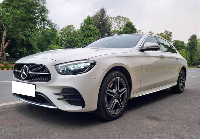 https://images10.gaadi.com/usedcar_image/4570033/original/processed_b0d1b7ca-12f4-4a0c-ab23-2b0f5a09377a.jpg?imwidth=6402
